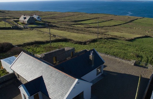 Doolin Cottage | Spectacular Views out to the Aran Islands and Doolin
