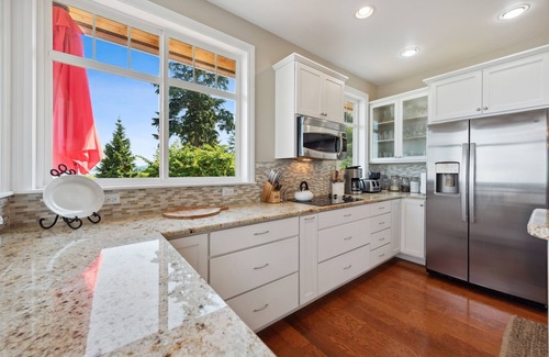 Bainbridge Island House | Spectacular waterfront Bainbridge Island Home. Breathtaking views!