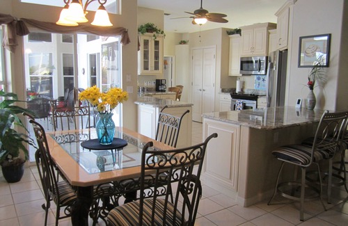 Pelican Villa | Spectacular Water Views from Every Bedroom! 4 Intersecting Canals!