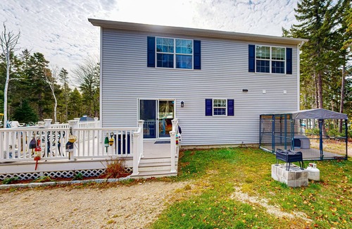 Gouldsboro House | Spectacular Waterfront Retreat with Ocean Views, Kayaks, and Game Room Fun