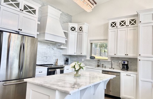 Eucha House | “Spectacular Waterfront Luxury w/dock Grand Lake!
