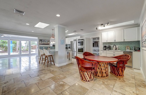 Rockport House | Spectacular waterfront estate with private pool, pool spa, fast WiFi, AC, & dock