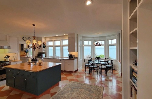 Sedgwick House | Spectacular Waterfront Home on the Eggemoggin Reach