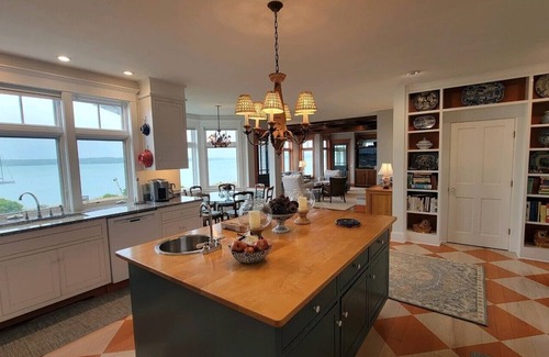 Sedgwick House | Spectacular Waterfront Home on the Eggemoggin Reach