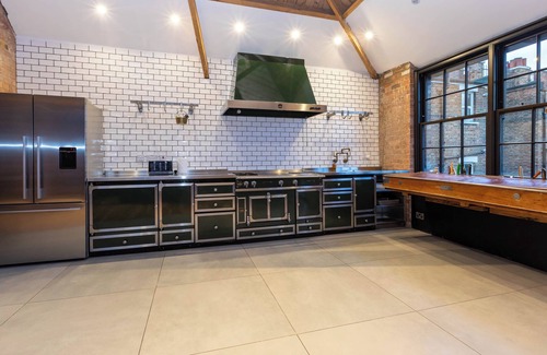 Bethnal Green Apartment | Spectacularly Unique 4BD House - Bethnal Green!
