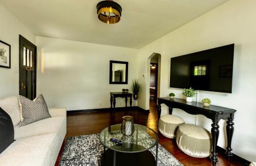Speedway House | Speedway Finish Line House