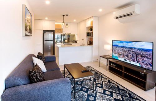 Melbourne Central Business District Apartment | Spencer Street Apartments