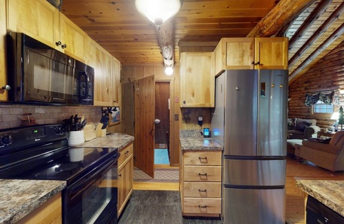 Beaver Cove House | Spencer View (Waterfront on Moosehead Lake with Mountain Views)