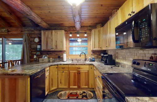 Beaver Cove House | Spencer View (Waterfront on Moosehead Lake with Mountain Views)