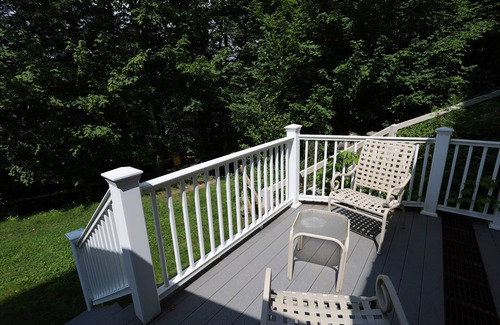 Waterville Valley Condo | Spend a week Inns of Waterville Valley close to Town Square with many activites! (IOWV101HEI)