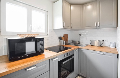 Touques House | Spend a wonderful holiday in this holiday home with pool access.