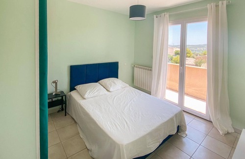 Aramon House | Spend a wonderful vacation in this beautiful vacation home with private pool!