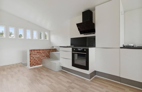 Fur Apartment | Spend an unforgettable vacation in this beautifully located vacation apartment.