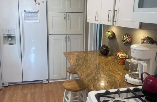Hermosa Beach Cottage | Spend August in Hermosa Beach, CA!nMinimum 30 night stay