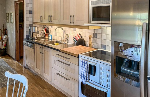 Gamleby House | Spend relaxing vacations in this cozy cottage with sea view.