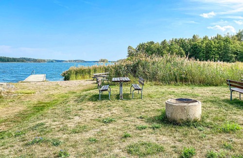 Gamleby House | Spend relaxing vacations in this cozy cottage with sea view.