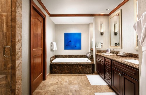 Vail Condo | Spend Thanksgiving in Vail at The Ritz-Carlton Club