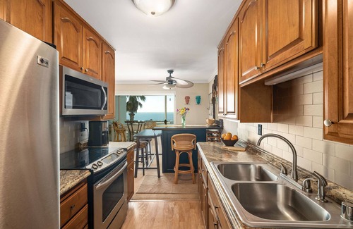 South Redondo Condo | Spend the Holidays at the Beach! 2BR oceanfront condo with pools and more!