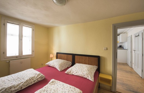 Weimar Apartment | Spend the night in the historic Eckermannhaus in Weimar - Bauhaus apartment