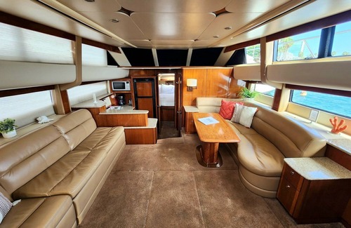 Waterfront Bed & Breakfast | Spend the Night on a Yacht!