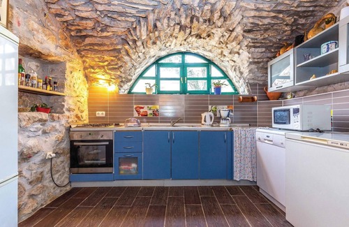 Tribalj House | Spend your holidays in this charming stone house in Tribalj surrounded by nature.