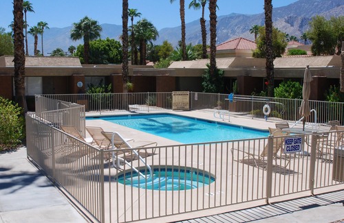 Palm Springs Condo | Spend Your Holidays in Quiet & Modern Palm Springs Condo-Individual Months Only