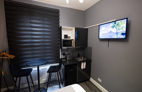 Hillrise Apartment | Spicy 1 BR jacuzzi flat London