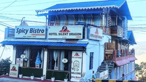 Darjeeling House | Spicy Bristo, Silent Dragon Inn