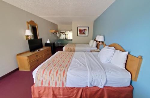 Branson Hotel | Spinning Wheel Inn