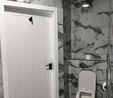 Bradford Apartment | Spire Accommodations Ltd