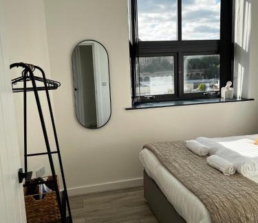 Bradford Apartment | Spire Accommodations Ltd