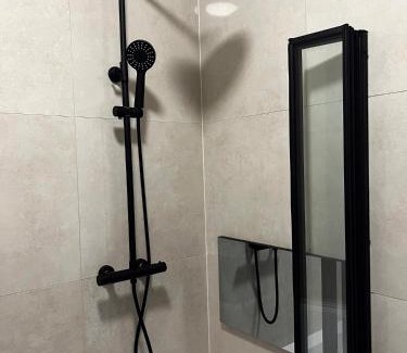 Bradford Apartment | Spire Accommodations Ltd