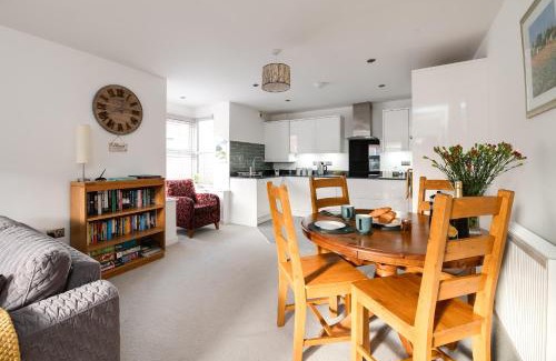 New Forest District Apartment | Spire View - New Forest Holiday Home