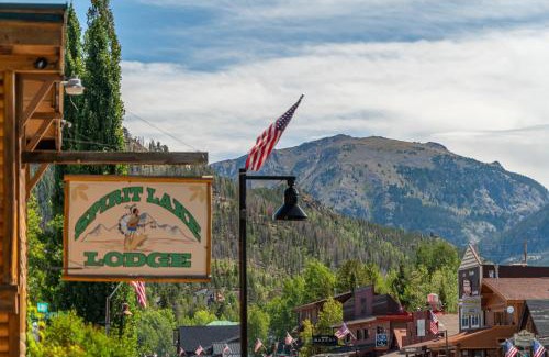 Grand Lake Hotel | Spirit Lake Lodge