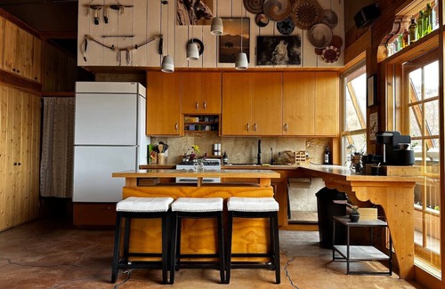 Petaca RV Rental | Spirit Traveler Earthship with Meditation Room