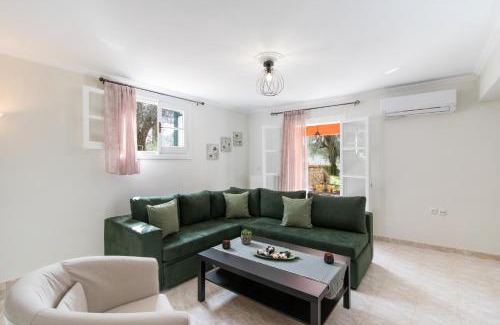 Doukades Apartment | Spiros Holidays House