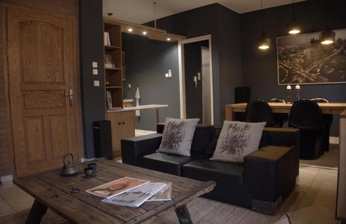 Volos City Centre Apartment | SpitakiMou #2 - Design Apartment