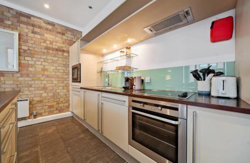 Spitalfields Apartment | Spitalfields Sanctuary 2 Bed 2 Bath 100sqm Aprt