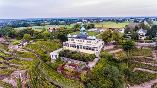 Oberloßnitz Hotel | Spitzhaus