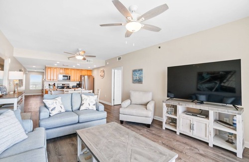 West Panama City Beach Condo | Splash 903W Large Gulf Front Unit Clean, Comfortable and Ready for You!