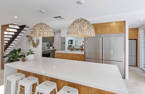 Wamberal House | SPLASH - LAKEFRONT WITH POOL