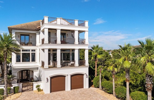 Fort Walton Beach - Destin House | Splash — Largest Private Resort-Style Pool in Destin