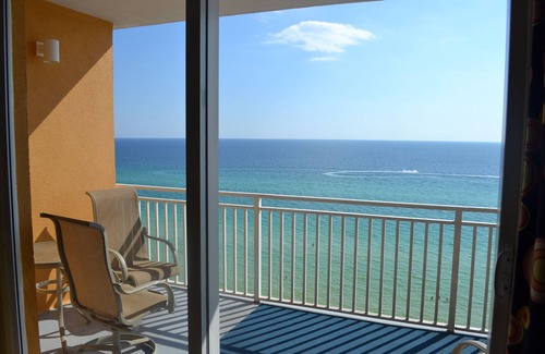 West Panama City Beach Condo | Splash luxury Beachfront Condo on 7th flr. Waterpark, Lazy river, Ocean views