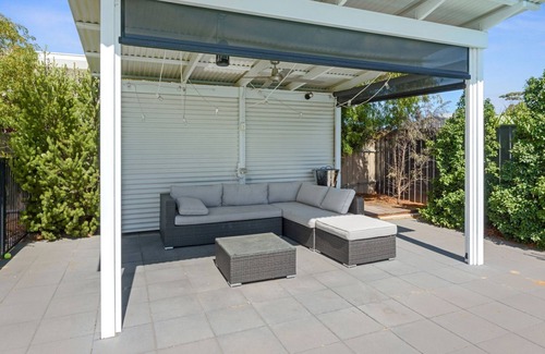 Normanville House | Splash on Defiance - 7 Defiance Court