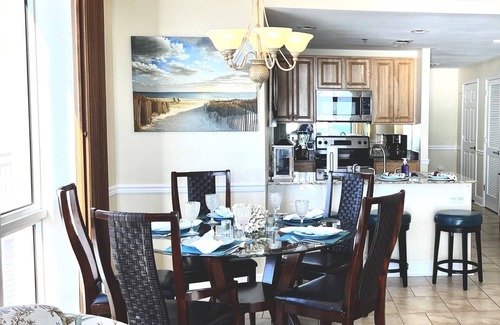 Panama City Beach Condo | Splash Resort Panama City Beach 3 BR, 3 BA, Sleeps 10, Beach Chair Set Included