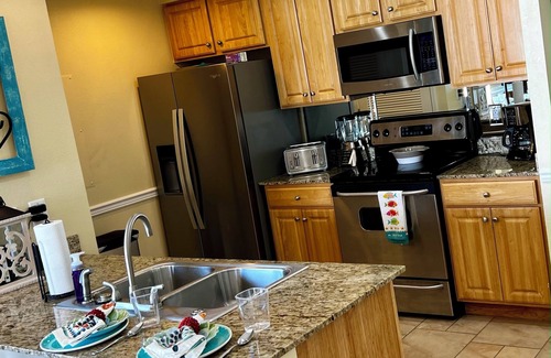 Panama City Beach Condo | Splash Resort Panama City Beach 3 BR, 3 BA, Sleeps 10, Beach Chair Set Included