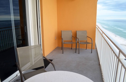 West Panama City Beach Condo | Splash Resort Beachfront 1BR Condo with Free Beach Chairs!
