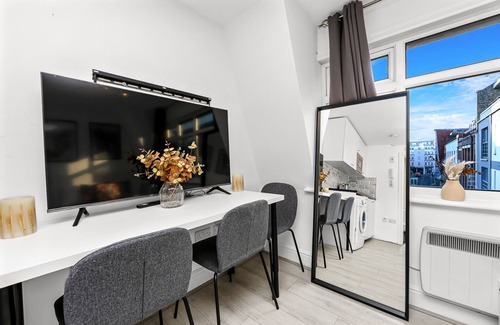 Farringdon Apartment | Spleandid Studio Flat In Central London