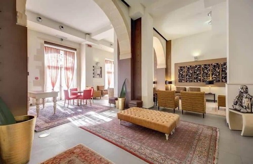 Santa Lucia Apartment | Splendid 1BR Suite Near Tempio di Apollo