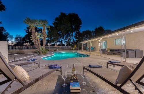 Tempe House | Splendid 5 Bedroom Home With Private Heated Pool!